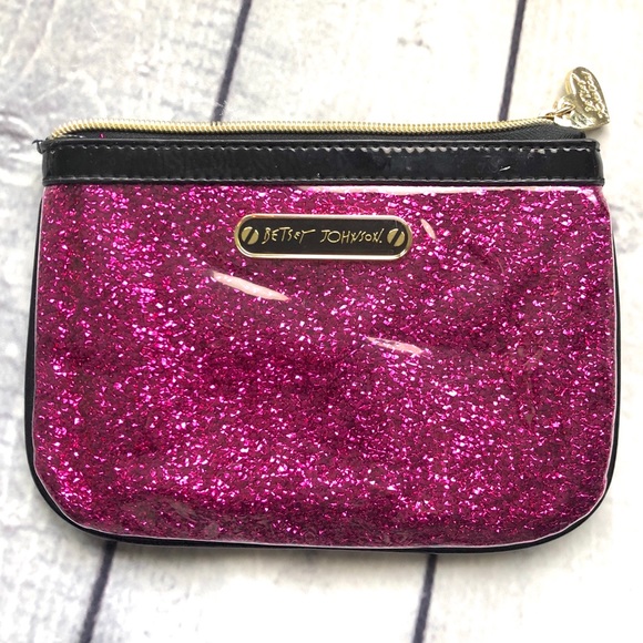 Betsey Johnson Handbags - 🎈3/$20🎈Betsey Johnson Glitter Cosmetics Bag